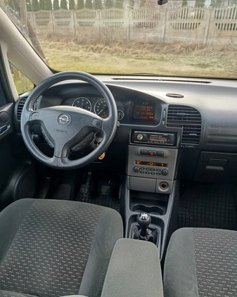 Volkswagen Golf cena 38900 przebieg: 261000, rok produkcji 2017 z Świdnica małe 154